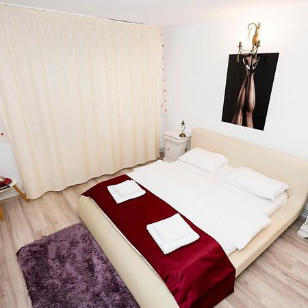 Galaţi Apartament Maria מראה חיצוני תמונה