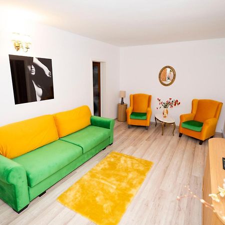 Galaţi Apartament Maria מראה חיצוני תמונה