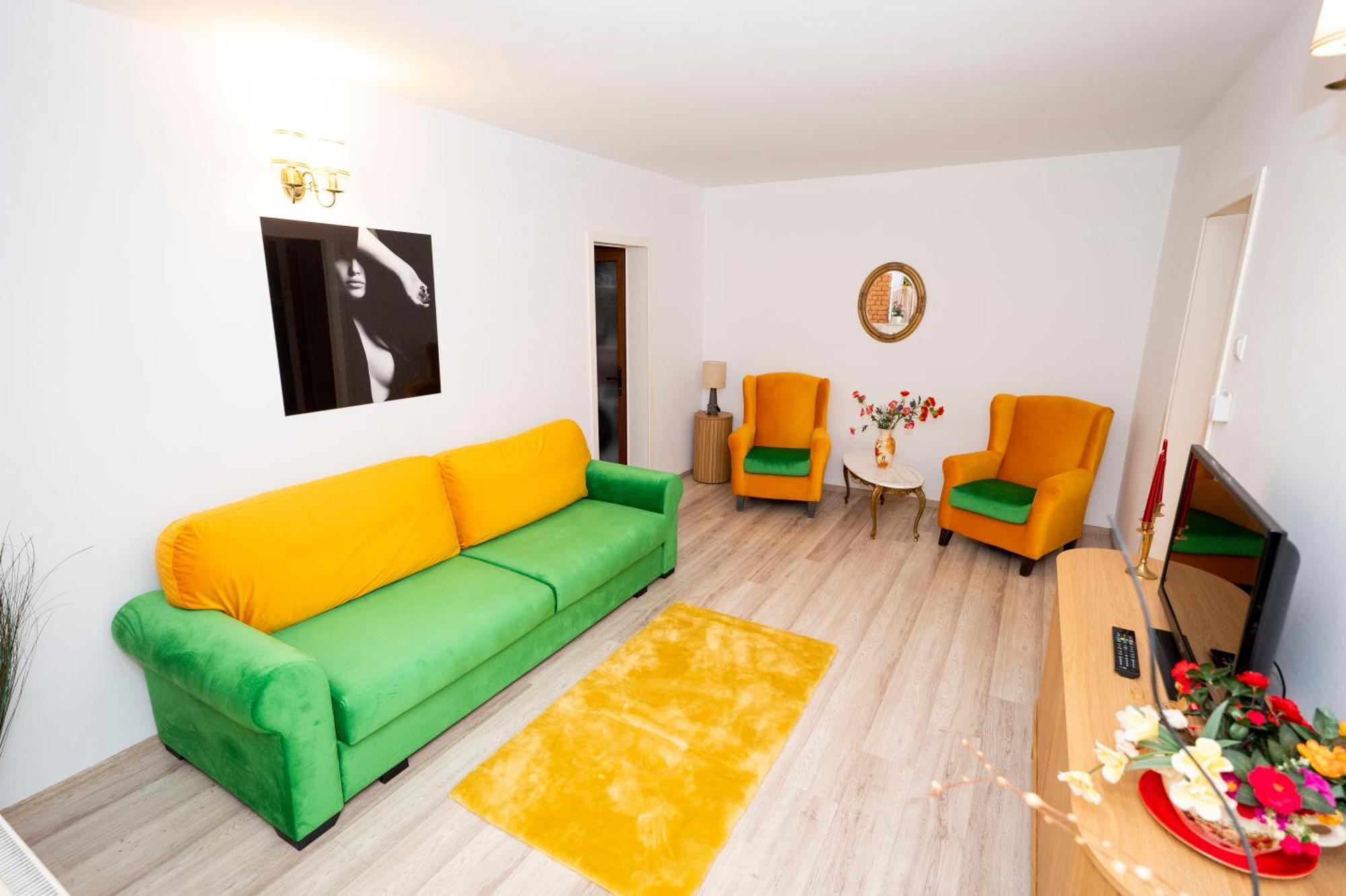 Galaţi Apartament Maria מראה חיצוני תמונה